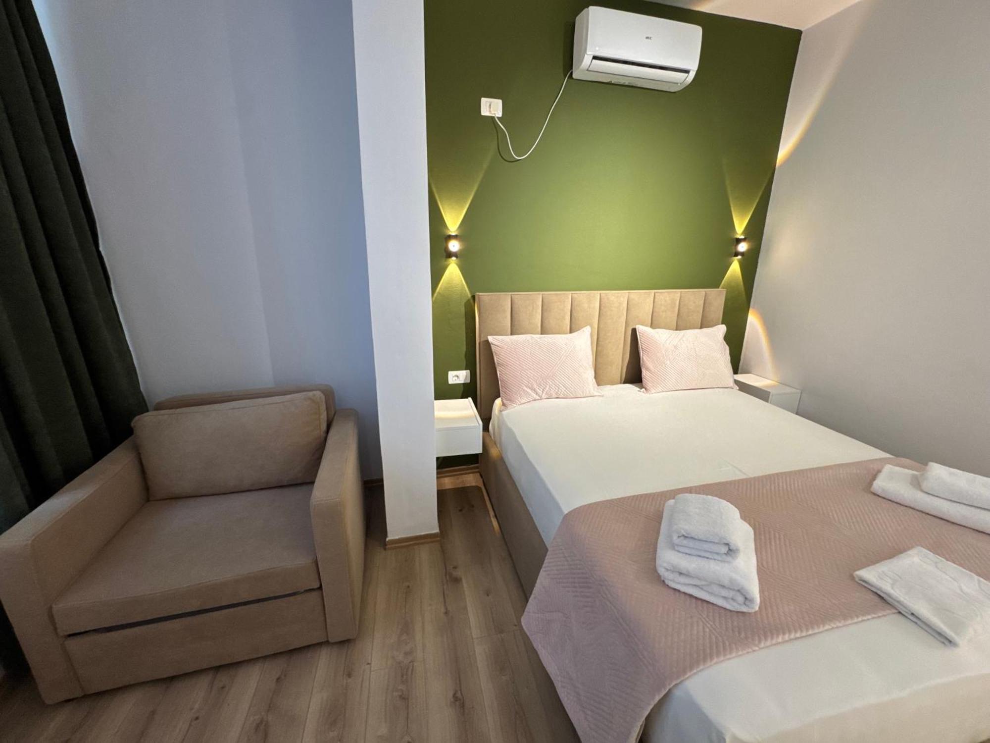 Hotel Relaxx & Tirana