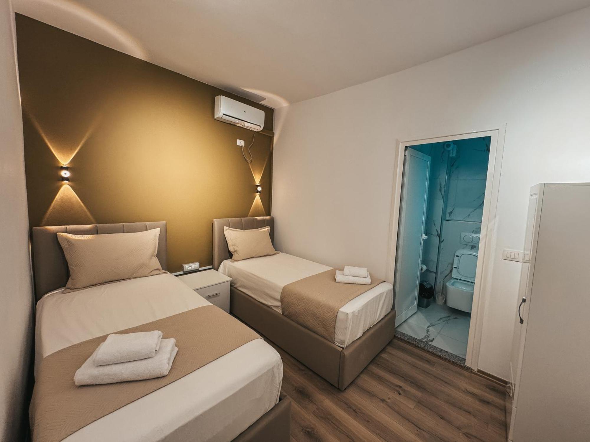 Hotel Relaxx & Tirana